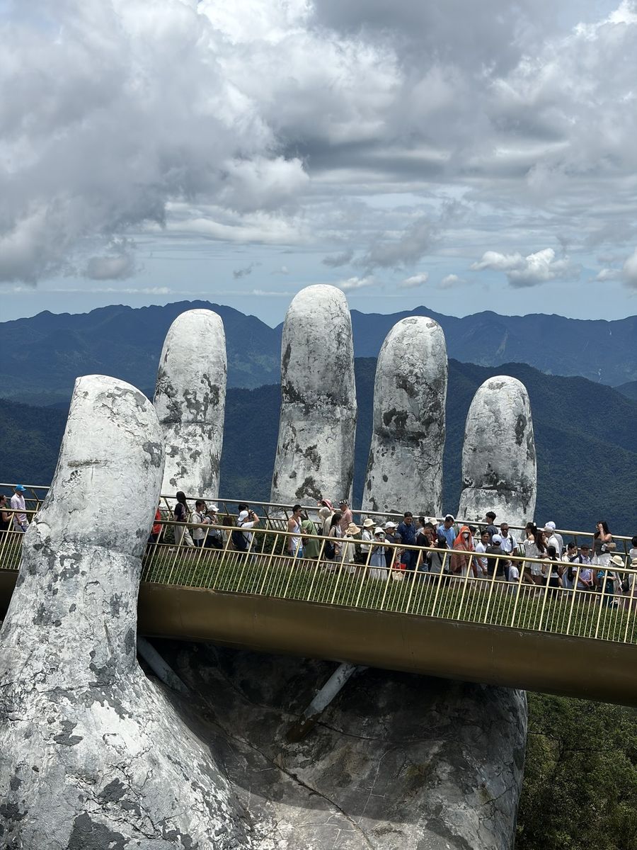 golden_bridge_zenkei.jpg